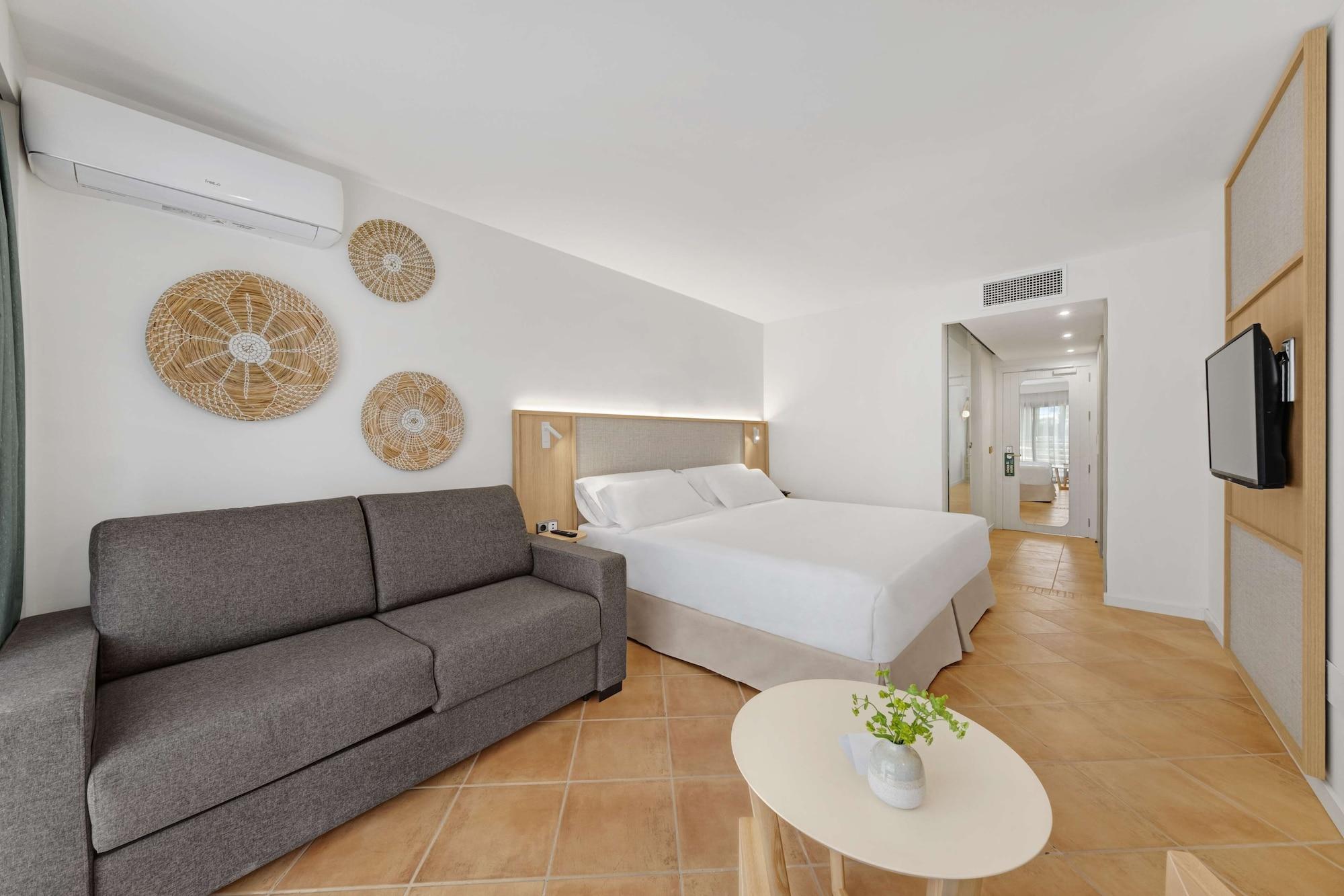 Hotel Occidental Cala Vinas Cala Vinas  Esterno foto
